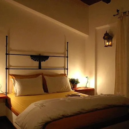 Hotell Helicon Muses Friendly Mountain *