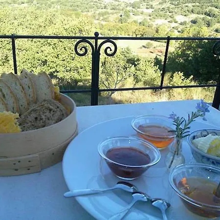 Helicon Muses Friendly Mountain * Evangelístria