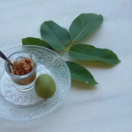 Helicon Muses Friendly Mountain *